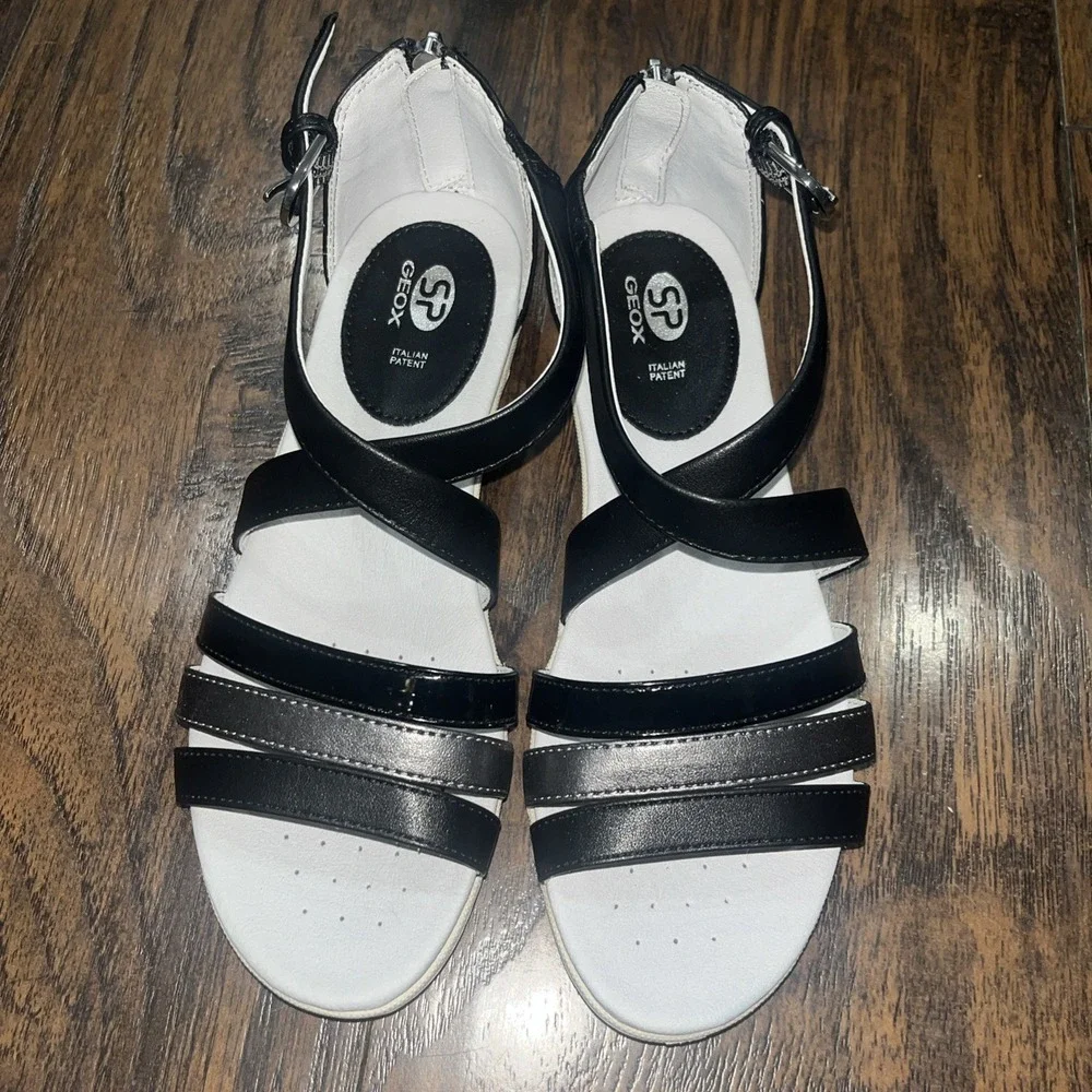 Geox Black Leather Strappy Sandals  Women's Size US 6.5 (37) NWOB